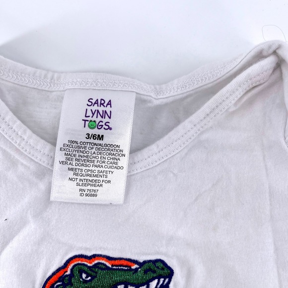 Sara Lynn Togs Baby Bodysuit White Florida Gators Embroidered Logo 3-6M Snap - Picture 2 of 6